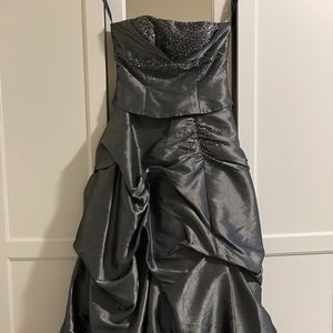 ZUM ZUM Strapless Prom/Party Dress( 7/8 size )